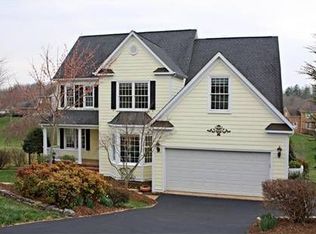 1374 Huntersfield Close, Keswick, VA 22947