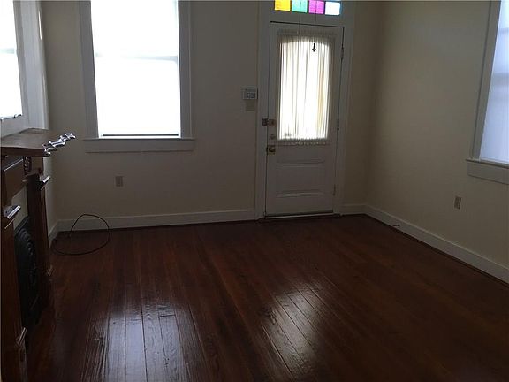 4th image of 4811 Iberville St