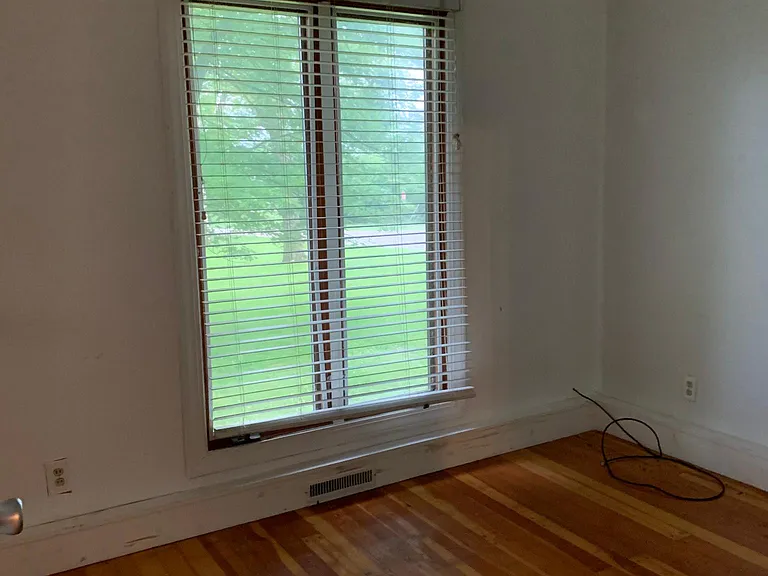 26076 W Parkview Dr — Photo 10