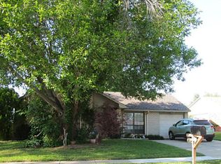 812 Netherland Dr, Arlington, TX 76017