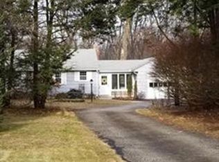76 Barrington Rd, Longmeadow, MA 01106