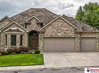 2232 Stone Creek Loop N, Lincoln, NE 68512
