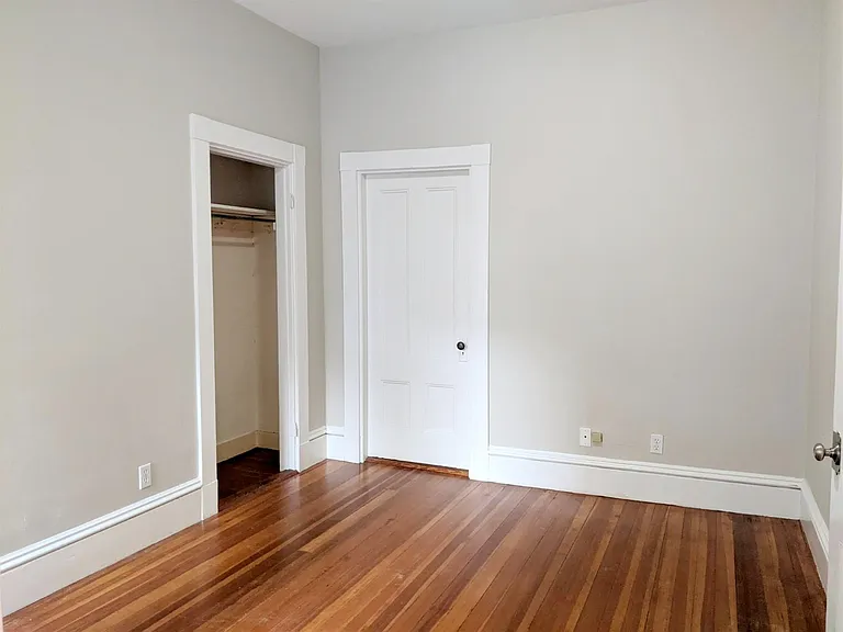18 Park Ave #2 — Photo 9
