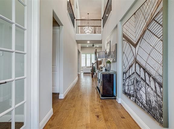3rd image of 14266 Danehurst Ln