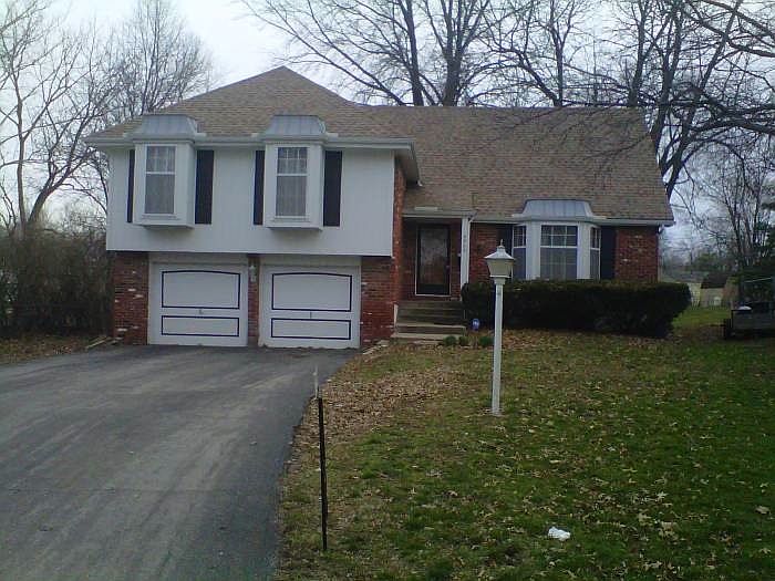 1st image of 8909 E 88th Ter