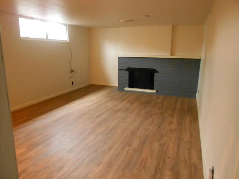 2485 S Spencer St — Photo 13