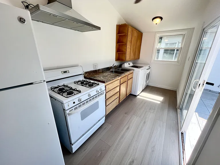 5420 Sale Ave — Photo 11