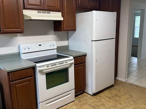 4th image of 2650A Sunrise Village Dr
