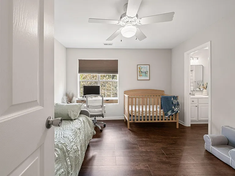 4323 Pine Springs Ct — Photo 20
