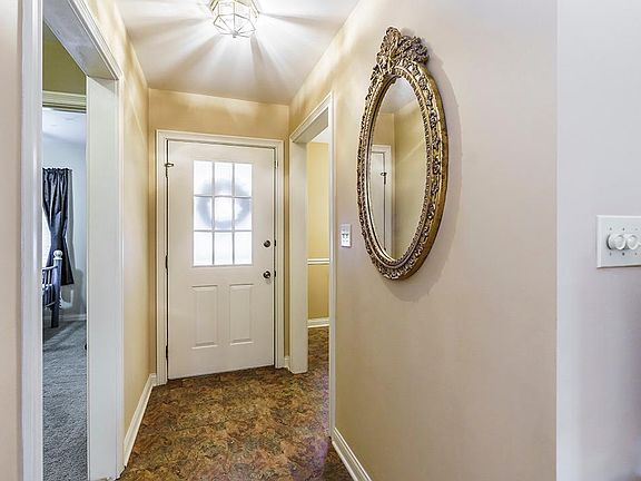 4th image of 862 Spyglass Ln