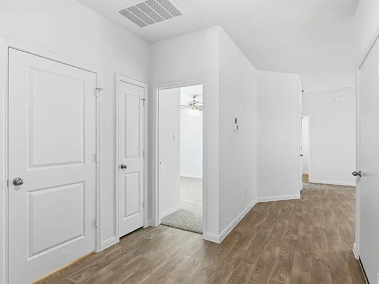298 Denali Dr — Photo 5
