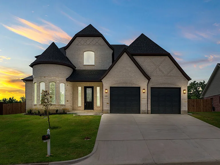 4318 Peachtree Ln — Photo 38