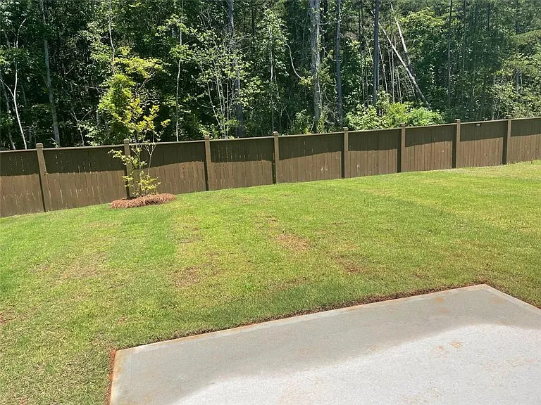 667 Summerwood Ln — Photo 31