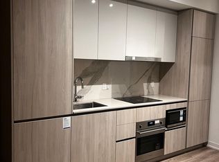 8 Interchange Way #3210, Vaughan, ON L4K 5C3