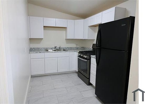 1st image of 2106 S Campbell Ave
