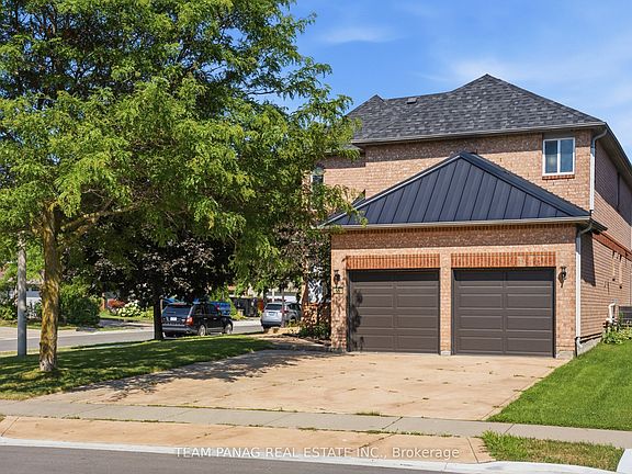2nd image of 51 Pebblestone Cir