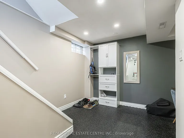 54 Gray Cres #BASEMENT — Photo 12