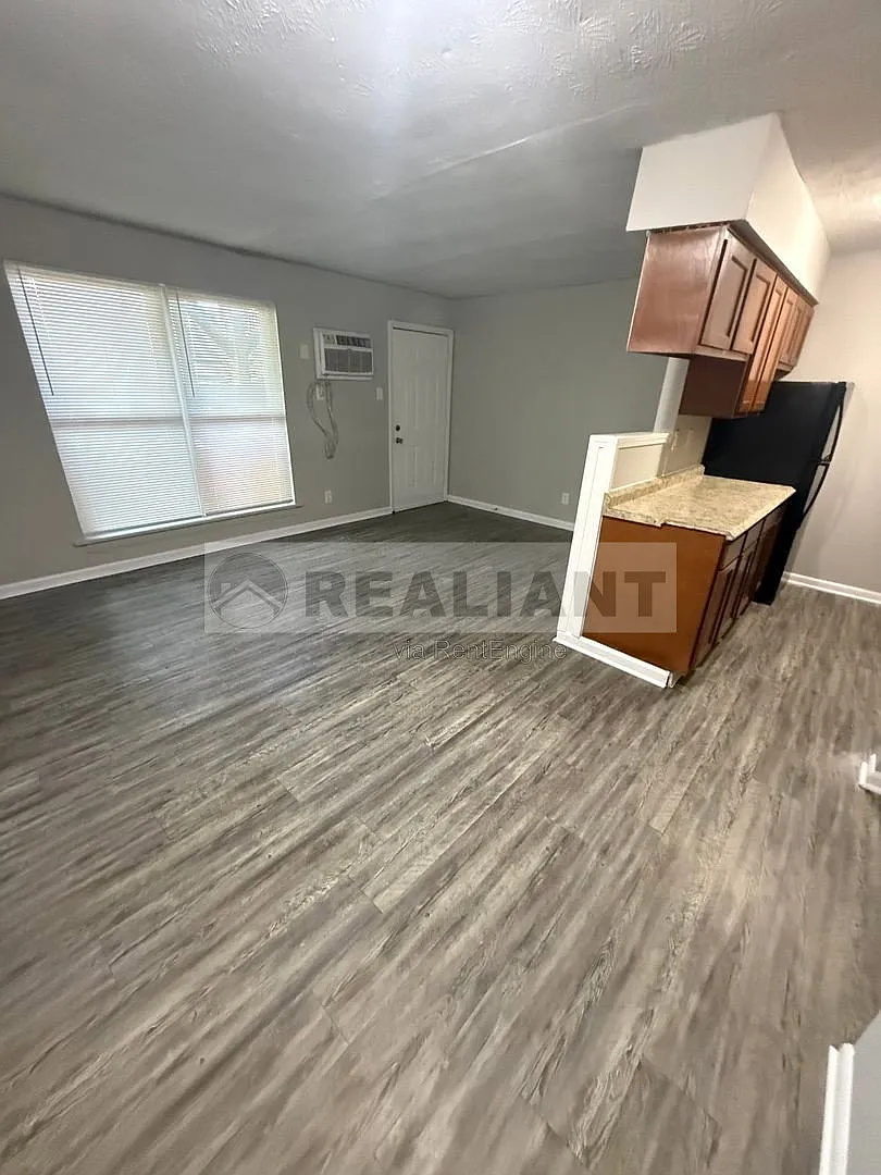 1 bed, 1.0 bath, 600 sqft, $870 — Photo 4