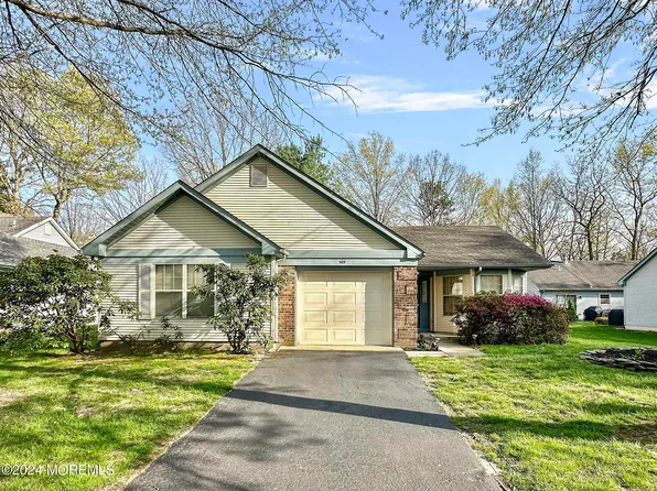 503 Petunia Lane N, Whiting, NJ 08759