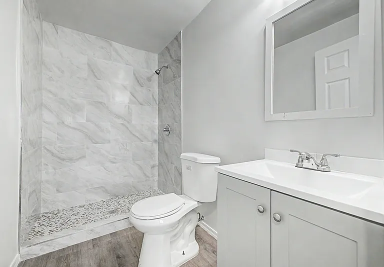 2045 E Orange St — Photo 14
