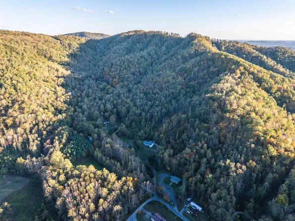 Peaceful Ln, Lovingston, VA 22949