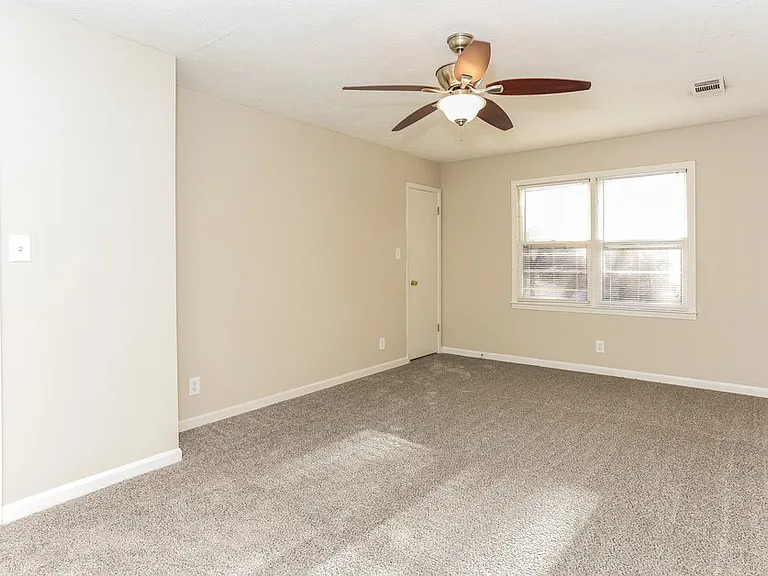 3656 Chestnut Lake Ct — Photo 12