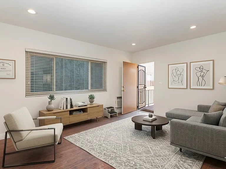 4311 Coldwater Canyon Ave #4 — Photo 3