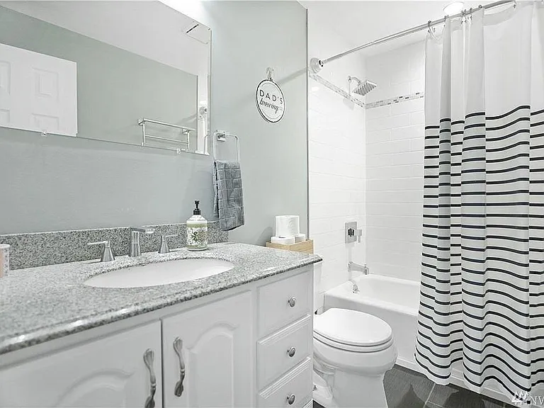 17106 NE 45th St #14 — Photo 4