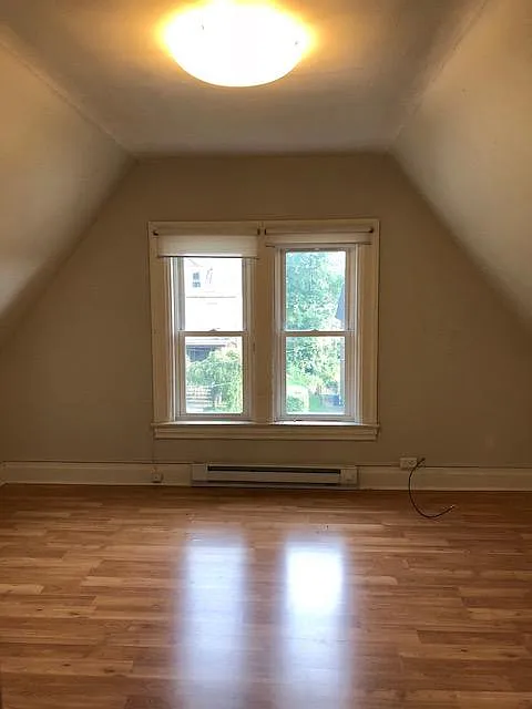 1 bed, 600 sqft, $1,100 — Photo 2
