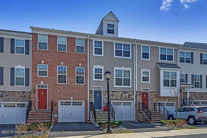 1st image of 327 Princeton Ct