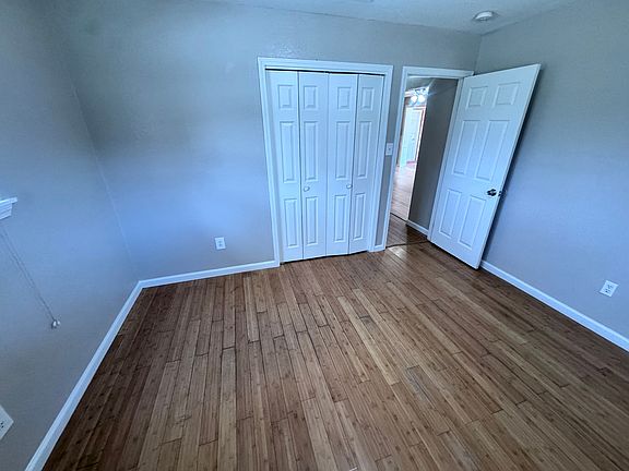 4th image of 3010 Pakenham Dr