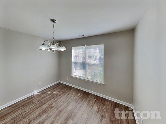 5th image of 3617 Sherbourne Ln