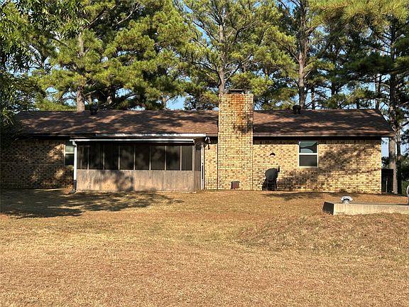 2nd image of 859 Bryan Rd