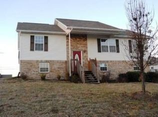 518 Joshua Dr, Dandridge, TN 37725