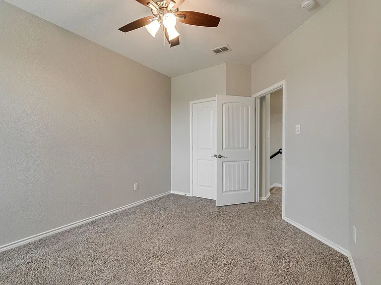 1824 Sparrow St — Photo 21