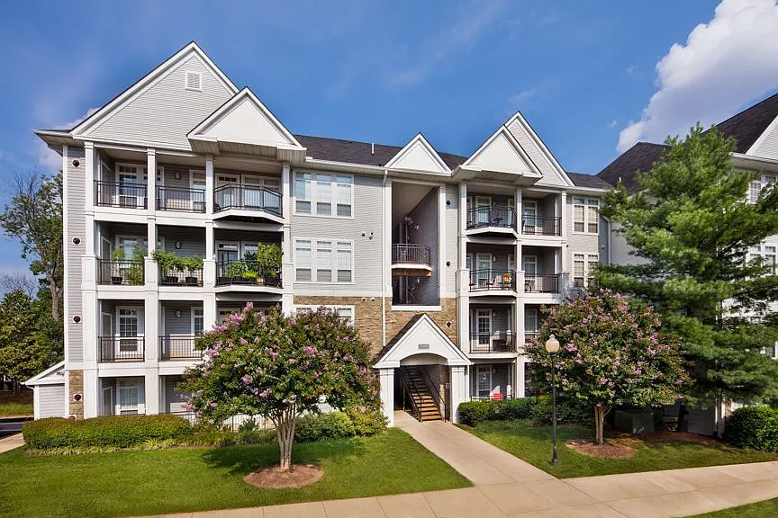 Jefferson Arbors at Broadlands — Photo 1