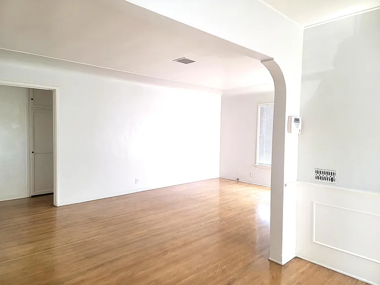 3831 Midway Ave — Photo 17