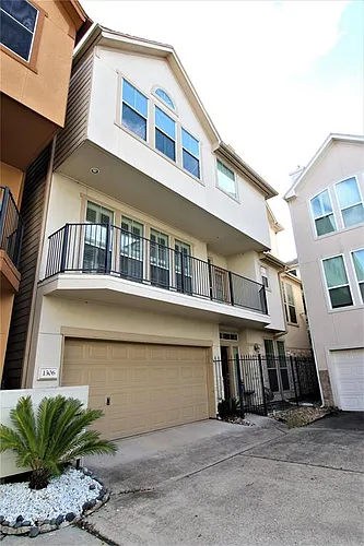 1306 Cohn St Photo 1