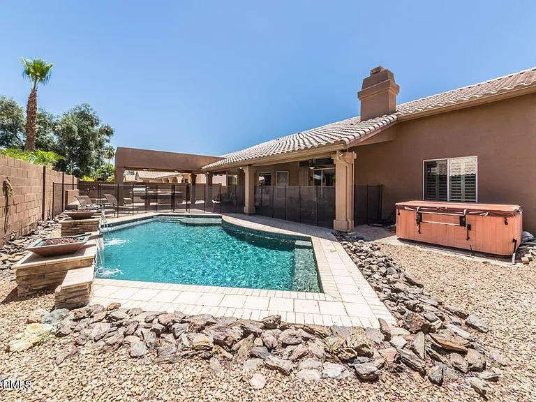 13352 W Alvarado Dr — Photo 23