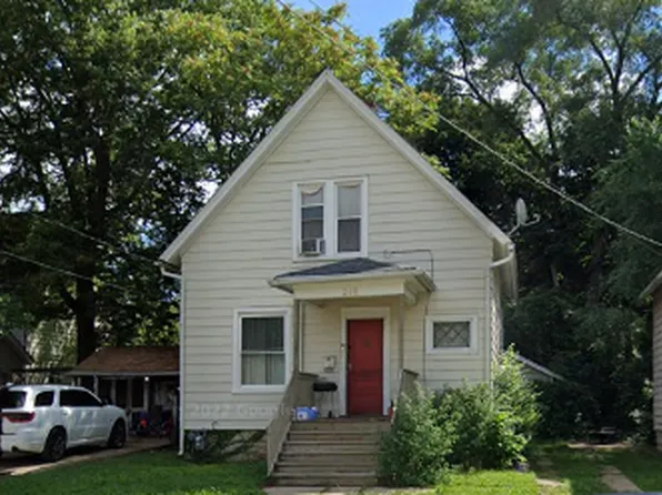 219 Adams St, Rockford, IL 61107