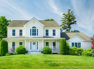35 Brunelle Dr, Rutland, MA 01543