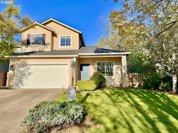 23521 SW Pinehurst Dr, Sherwood, OR 97140