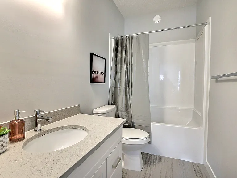 5111 E Primrose Green Dr — Photo 18