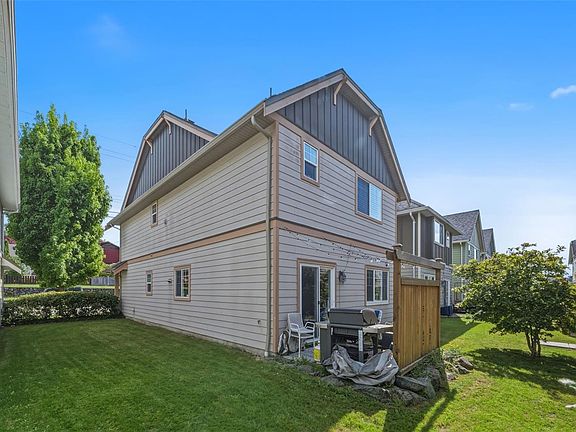 3rd image of 1182 Colville Rd #6