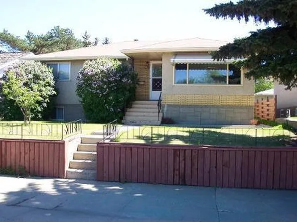1A 79th St NW #9851, Edmonton, AB T6A 3H1