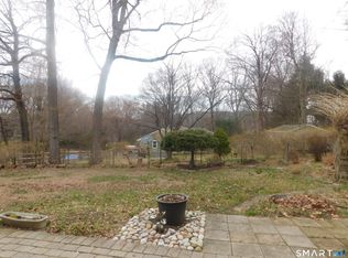 6 Daybreak Ln, Shelton, CT 06484