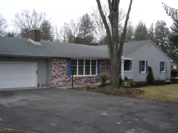 106 Mountain Ave, Pompton Plains, NJ 07444