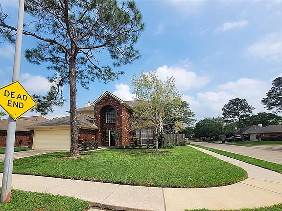 2nd image of 1801 Oakbrook Cir