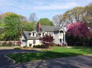 9 Hildreth Ave, Huntington, NY 11743