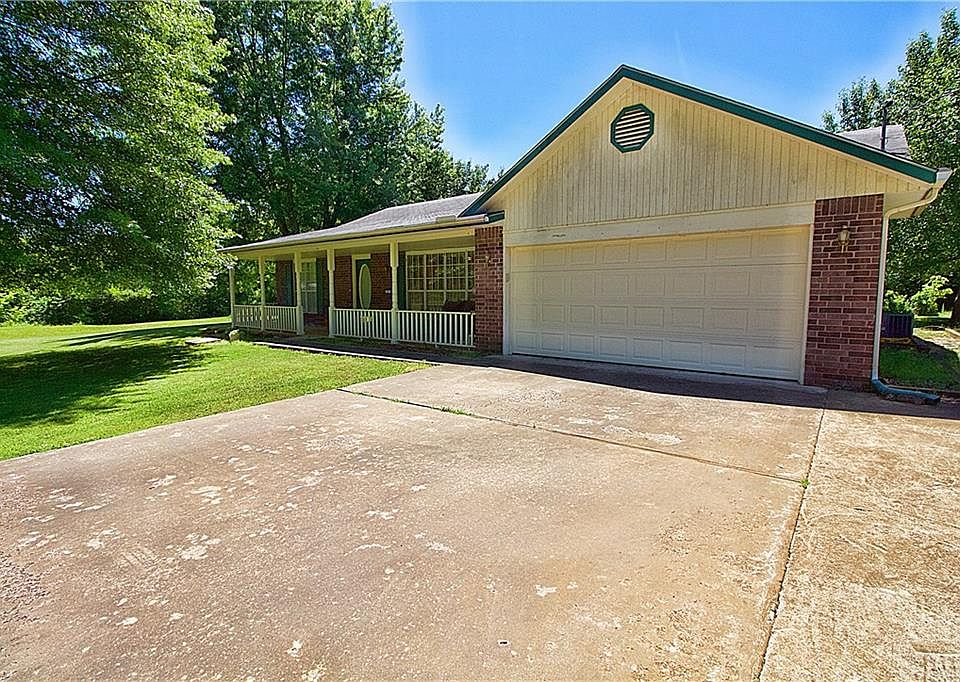 1st image of 291 Kelley Pl